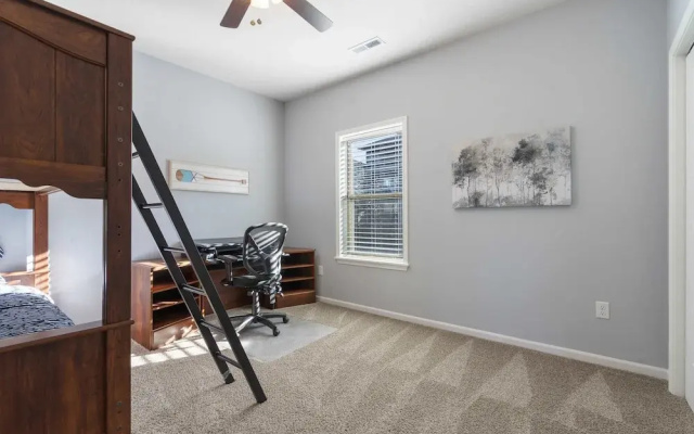 Stonebridge Escape Sleeps 8!