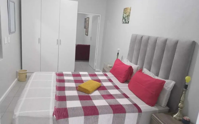 Neo & Ruks Guest House Salt River