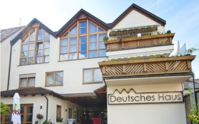 Hotel Deutsches Haus In Kitzingen Germany From 107 Photos