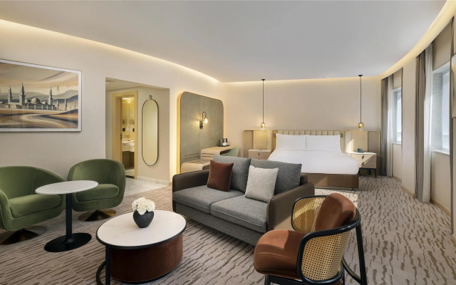 Diyar Ajwa, Tapestry Collection By Hilton