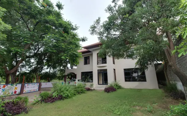 SPOT ON 60718 Gaurav Bhawan