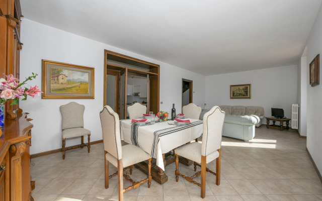 Casa Fronte Isola