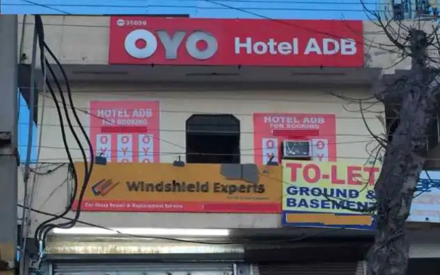 OYO 810741 Hotel Adb