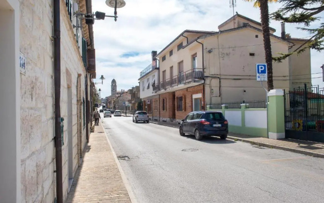 S19 - Sirolo, bilocale in pietra del Conero
