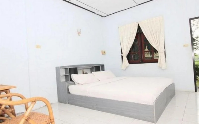 Rosthip Thani Resort(รสทิพย์ธานี รีสอร์ท)