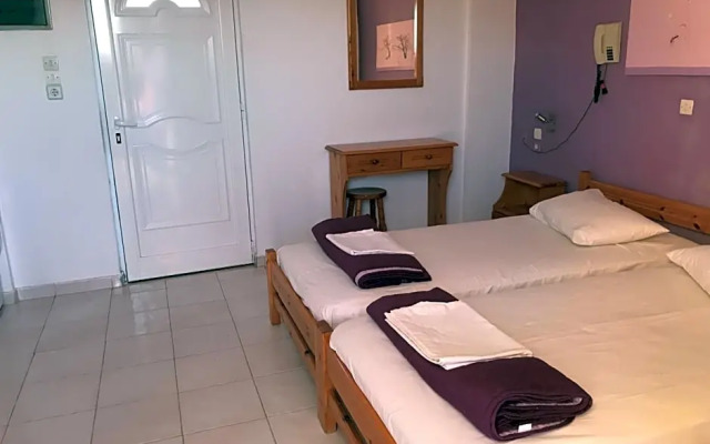 Tholos Rooms