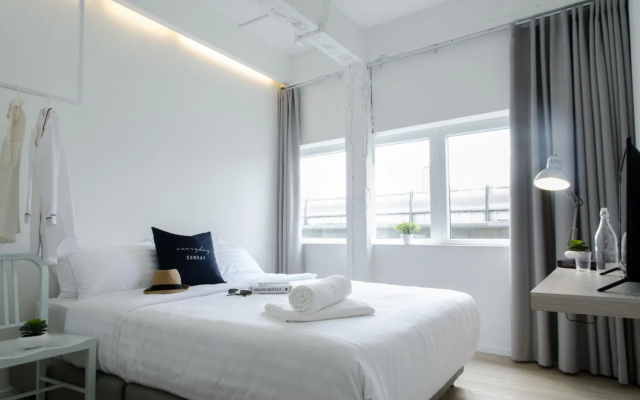 Everyday Sunday Social Hostel
