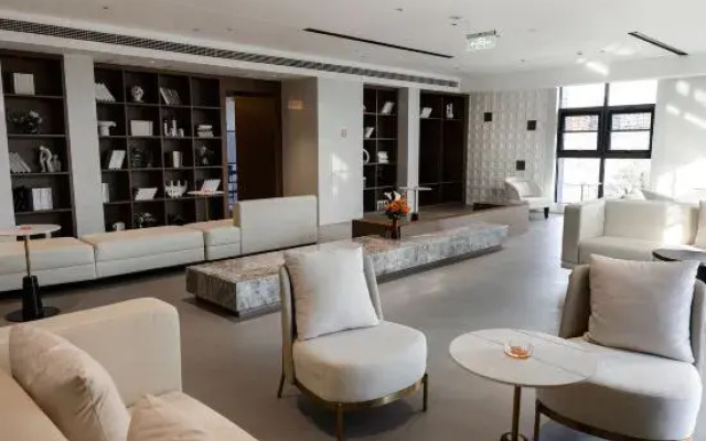Vienna Classic Hotel (Gongyi City Government&Business School Branch)