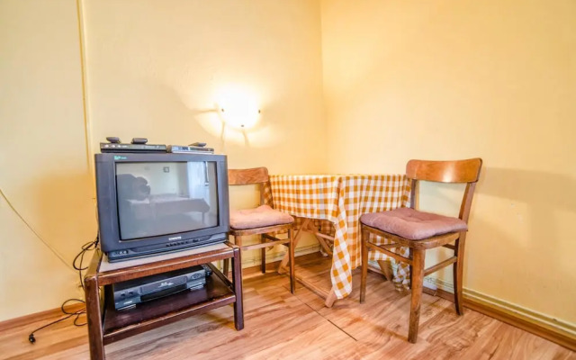 Apartments and Rooms Nela
