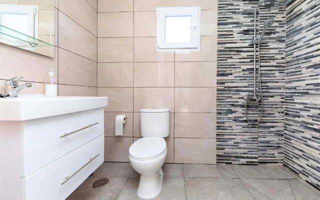 Villa Renaissance, 6 bed 6 bath Spacious Villa