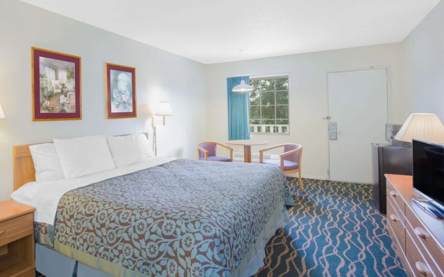 Days Inn Hardy