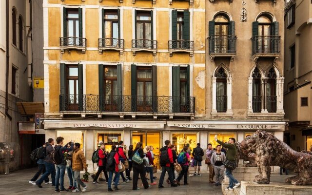 Отель Relais Piazza San Marco вид на фасад
