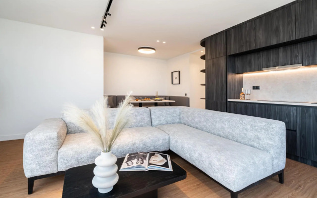 5BD Luxury Penthouse With Sea View