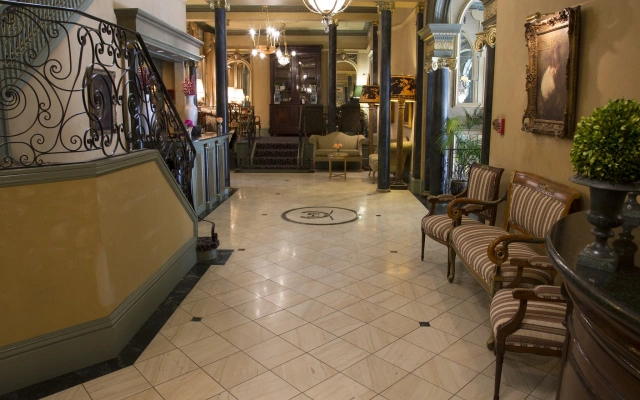Hotel Majestic