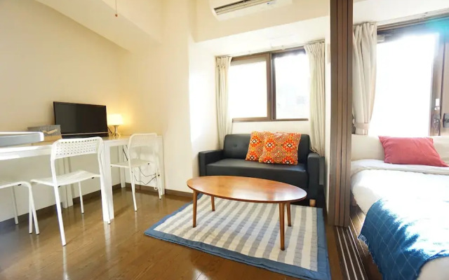 Terry's Apartment Shinsaibashi East I G04B