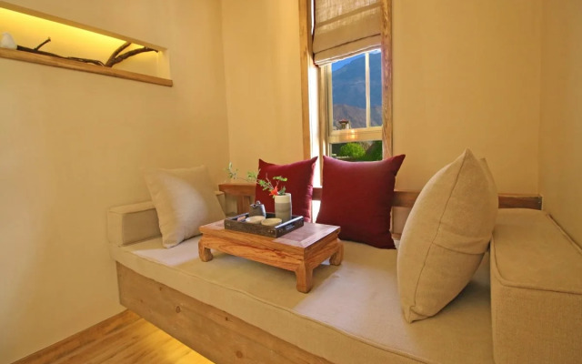 LUX* Tea Horse Road Benzilan Hotel
