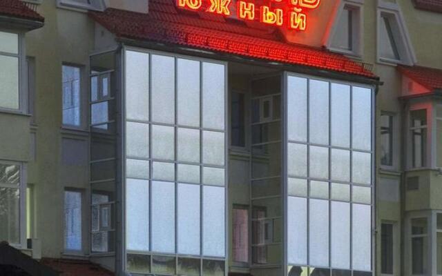 Гостиница Евротель Южный в Екатеринбурге 8 отзывов об отеле, цены и фото номеров - забронировать гостиницу Евротель Южный онлайн Екатеринбург вид на фасад