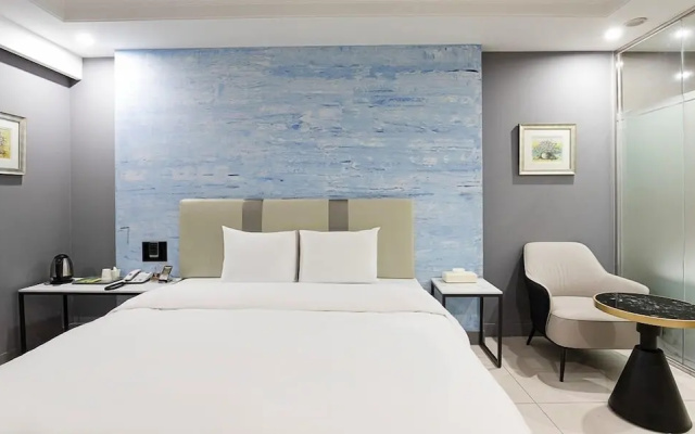 Incheon Airport Hotel The One