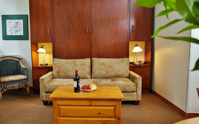 Marketplace Lodge