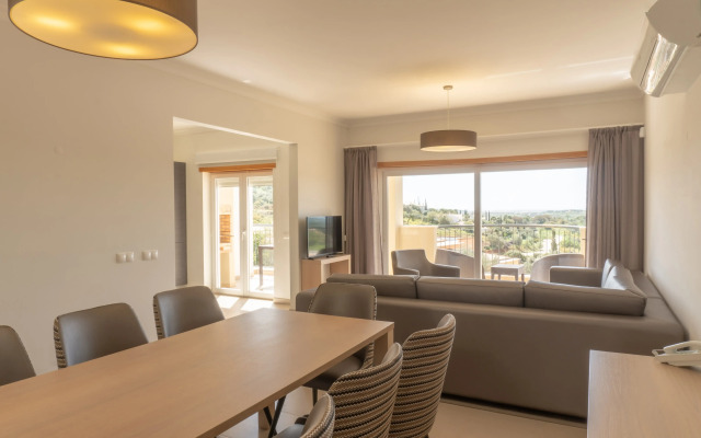 Vale da Ribeira Residences