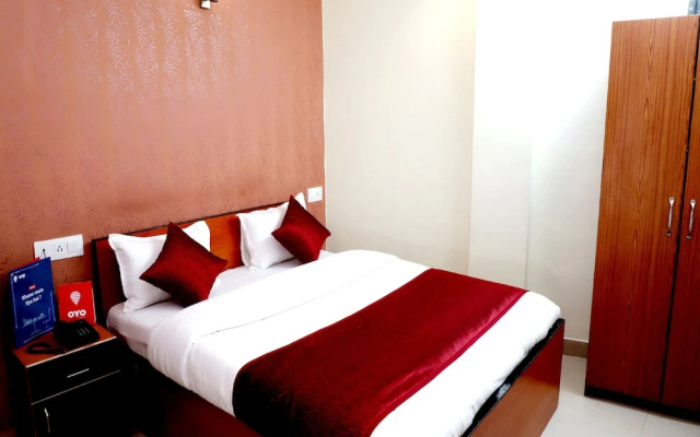 OYO 9945 Hotel R INN