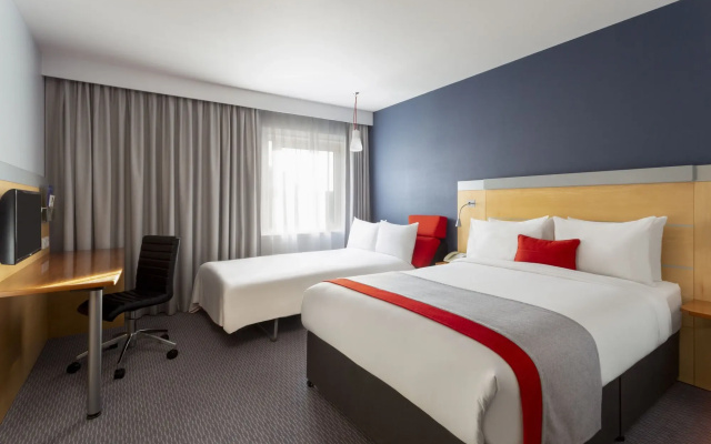 Holiday Inn Express Birmingham Redditch by IHG