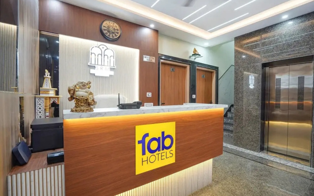 FabHotel Shri Ram Mohan Palace