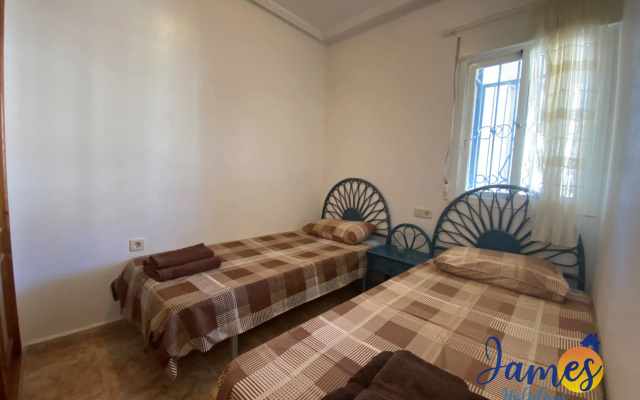 La Cinuelica 1st Flr apartment  &  com. pool L180