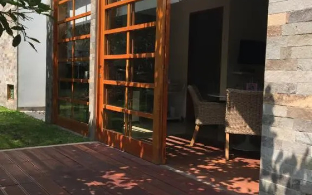 Zen Home & Garden House
