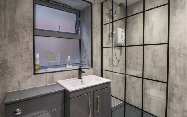 Apartment 10