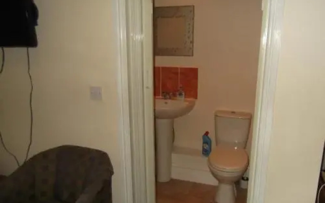 Firs Riverside B & B