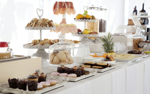 Andris Hotel