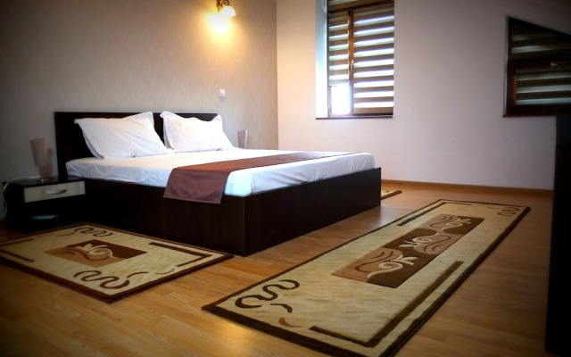 Hotel Delta Est