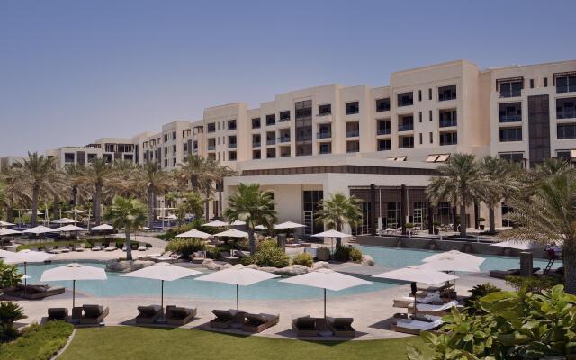 Park Hyatt Abu Dhabi Hotel & Villas вид на фасад