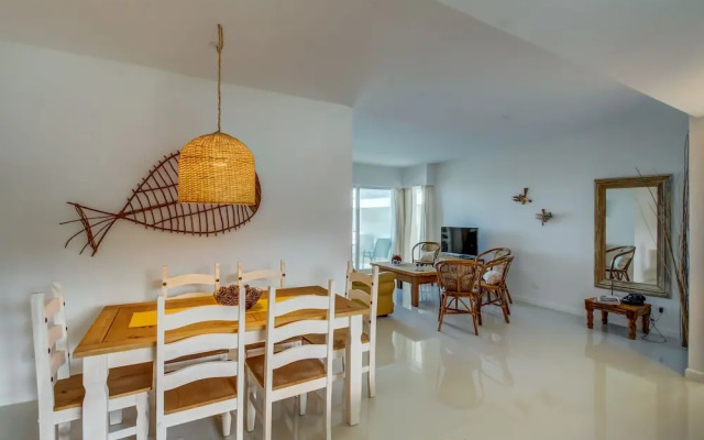 Moderno apartamento frente al mar y piscina - Azure Towers