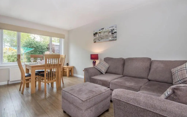 58 Moray Park