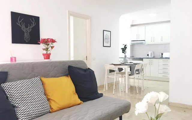 Sagasta Beach Apartment V by Canary365