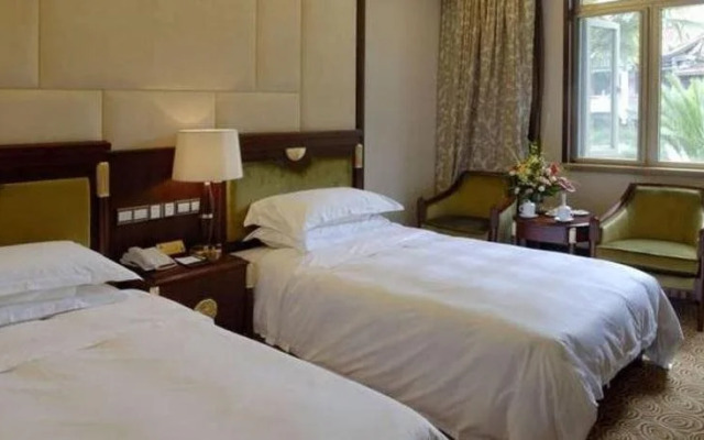 Yunnan Zhenzhuang Guest House