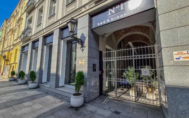 No1 Bed & Breakfast Lounge