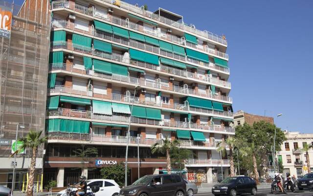 Отель BBarcelona Marina Flats вид на фасад