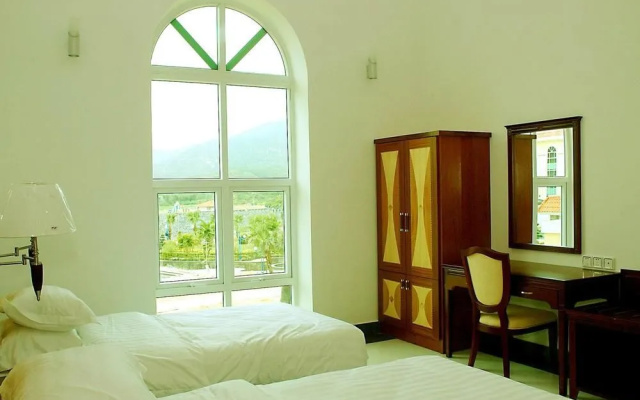 Huizhou Coast Hotspring Resort