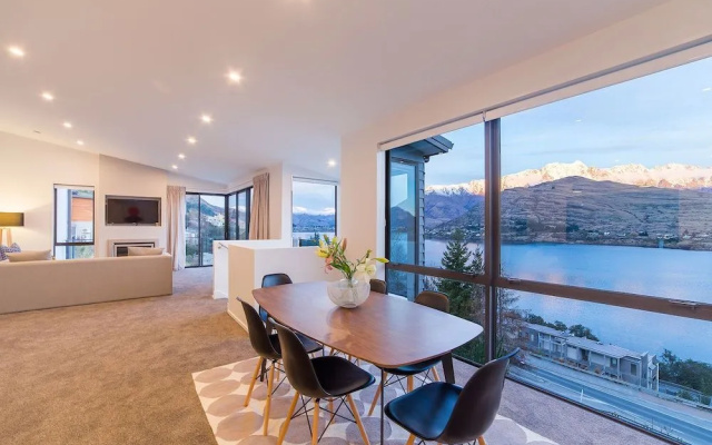 Luxury Winter Retreat - 5 on The Hill Queenstown