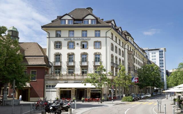 Hotel Glockenhof вид на фасад