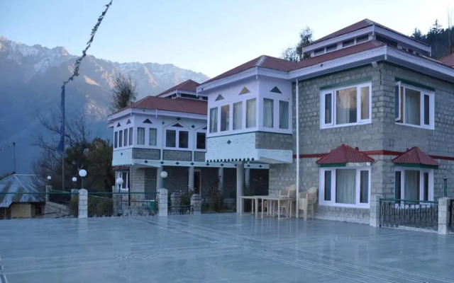 Arjun Kuttir Cottage