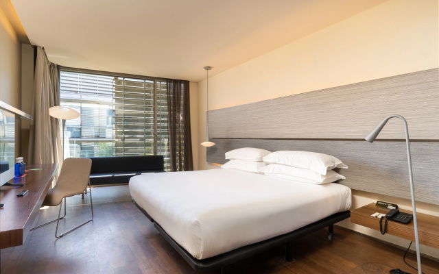 B-Hotel