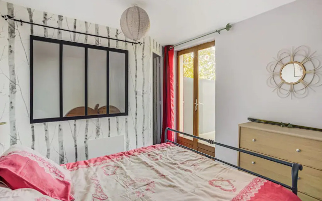 Cozy apartment in Thédirac with a shared swimming pool