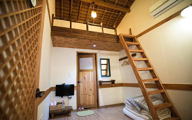 Jeongju Star World Pension