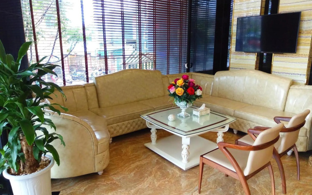 Au Viet Hotel