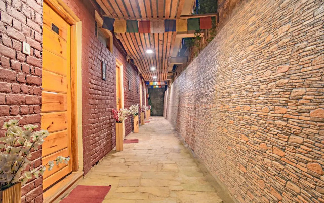 Yak and Yeti Inn