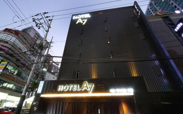 Hotel A7 вид на фасад